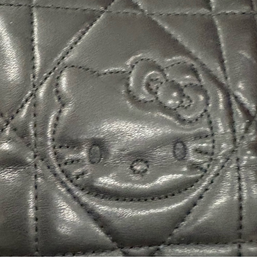 Hello Kitty Black Quilted Drawstring Crossbody Bag - Picture 3 of 11